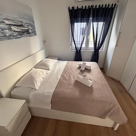 Private With Sea View Apartment