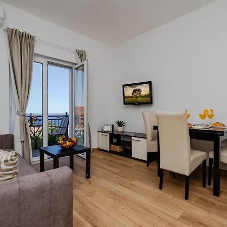 公寓 Private Ana With Sea View, Near Centar