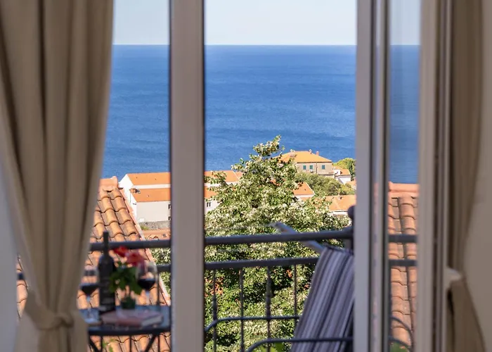 Private With Sea View アパート